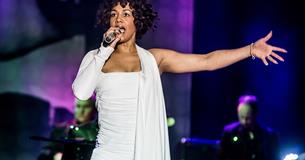 WHITNEY - QUEEN OF THE NIGHT