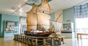 Mayflower replica ship at the Mayflower Museum above the Tourist Information Centre in Plymouth