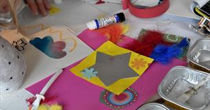 Planet Christmas: Mini-Makers