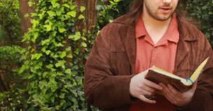 The Roaming Librarian