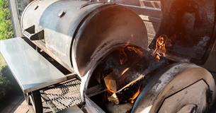 A Night From The Smoker at The Pottery By Night – BBQ Smoked Cuisine | House of Marbles