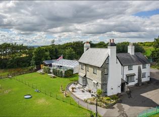 External View St Anne's House