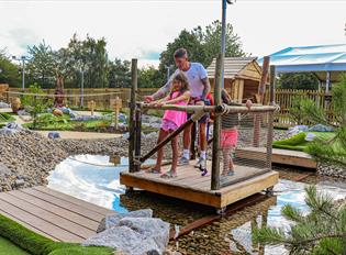 Woodland Adventure Golf Bridge Crossing