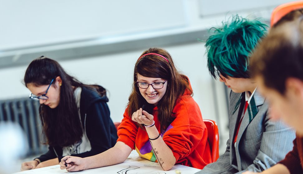 National Art & Design Saturday Club | 14 - 16 Years