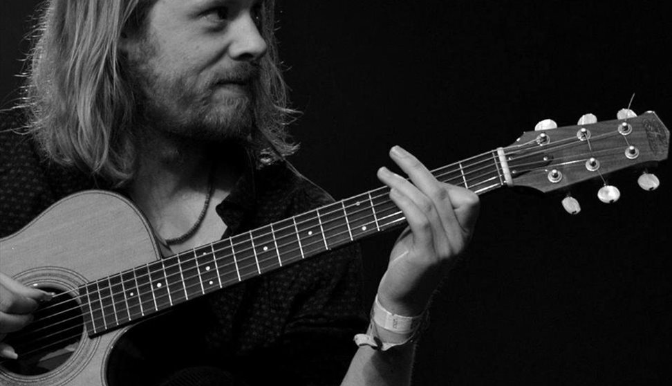 Ben Walker (plus Guitar Workshop 2-5pm)
