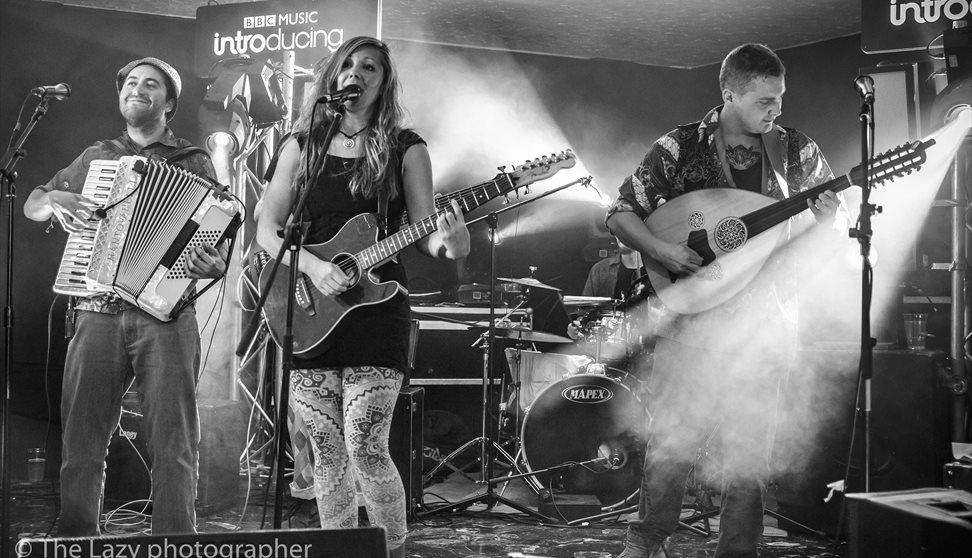The Cabarats (World/Reggae/Ska) Live at Annabel's