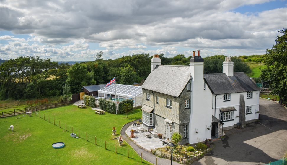 External View St Anne's House