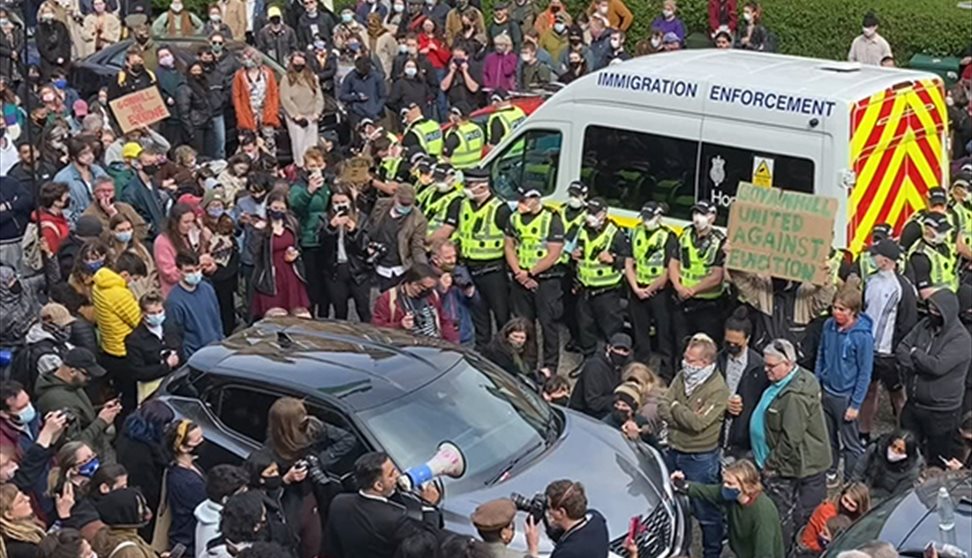 Everybody to Kenmure Street (12A)