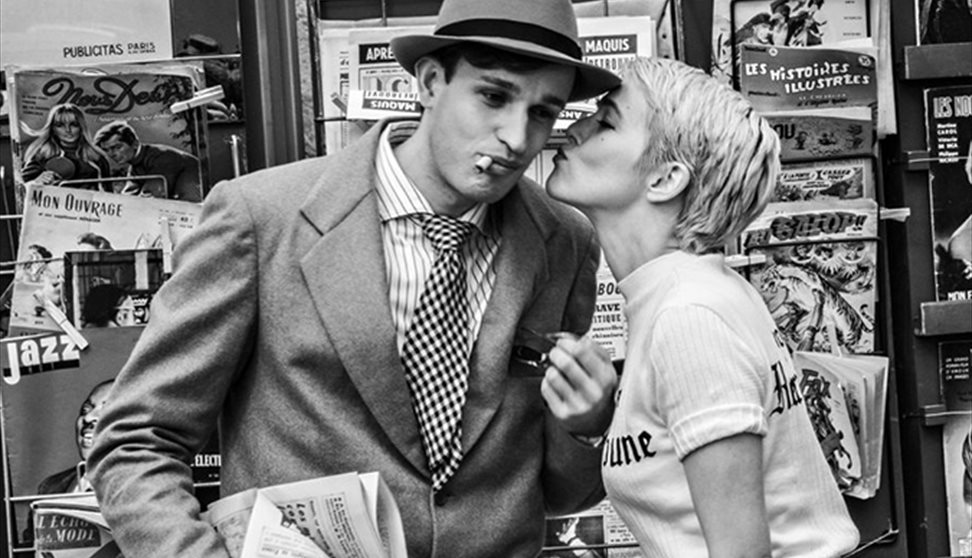 Nouvelle Vague (12A)