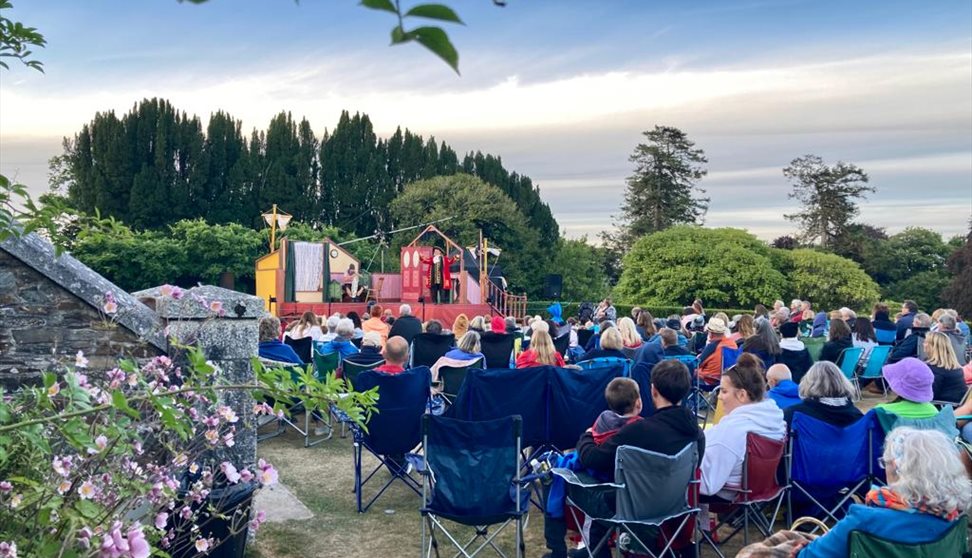 'Pride & Prejudice' Outdoor Theatre