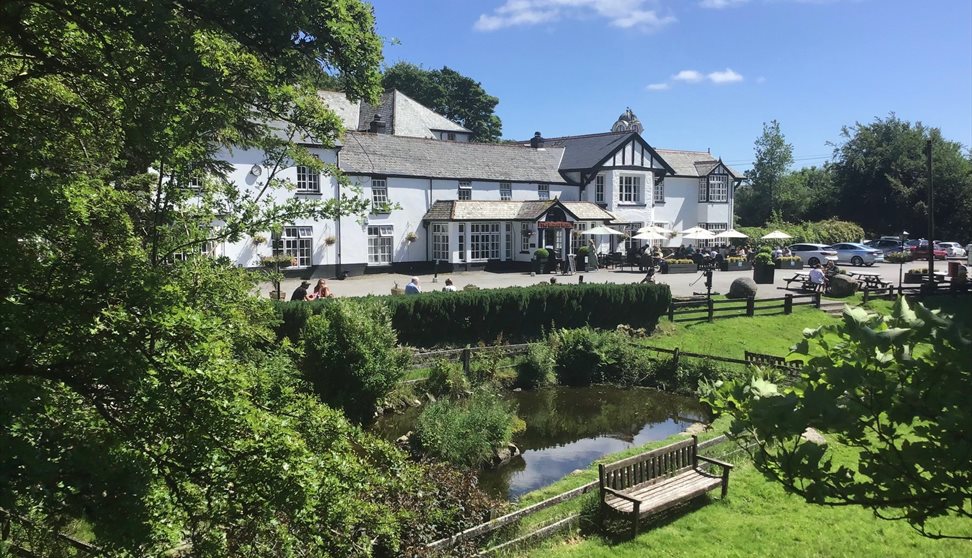 Groups at Two Bridges Hotel