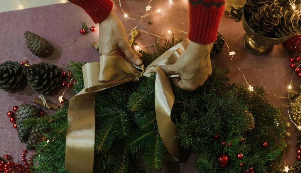 Christmas Wreath Making Workshop at China Fleet