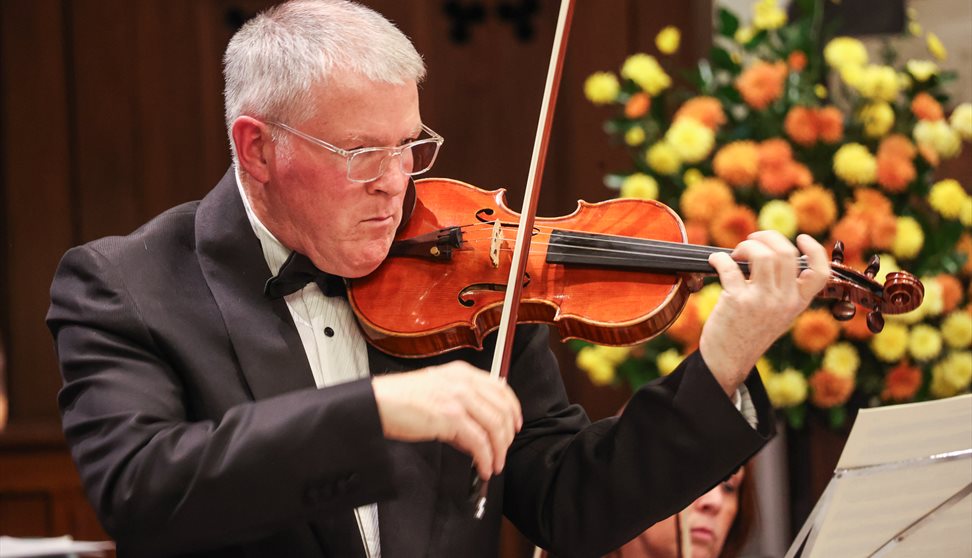 Peter Fisher and the Chamber Ensemble of London