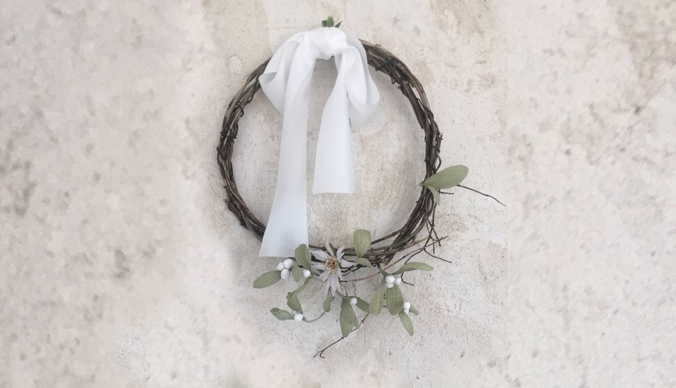Planet Christmas: Festive Paper Botanicals