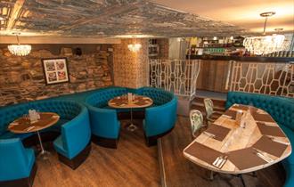 Meze Bar & Grill