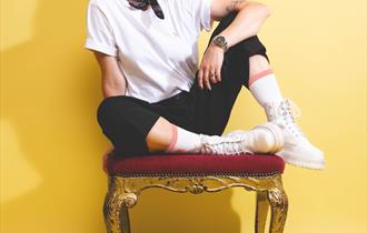 Suzi Ruffell - The Juggle