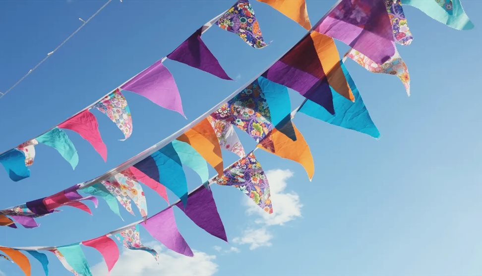 Family Fun: Jubilee Bunting and Flags