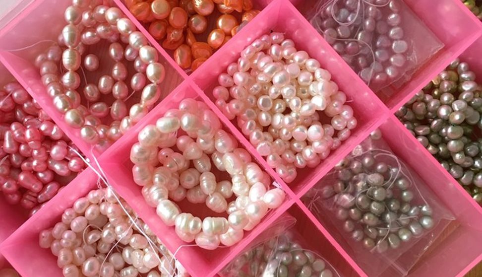 Adult's bead necklace workshop - pearls, crystals + semi precious stones
