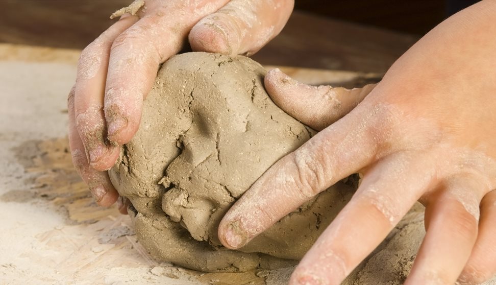 Holiday Workshops: Creative Clay