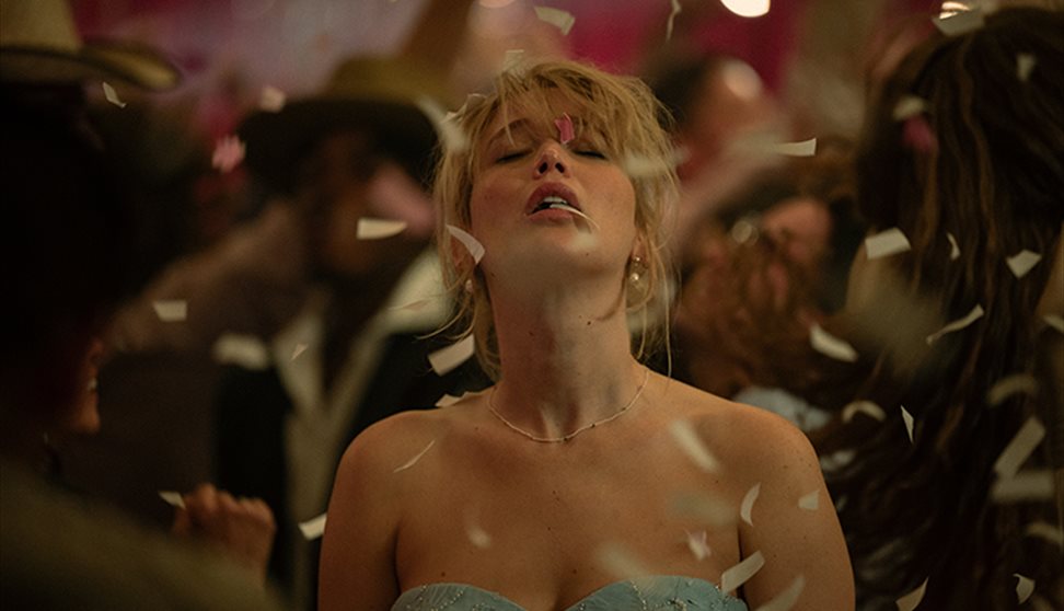 Die My Love (15) Die My Love (15)