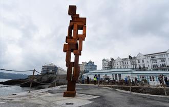 LOOK II statue on West Pier