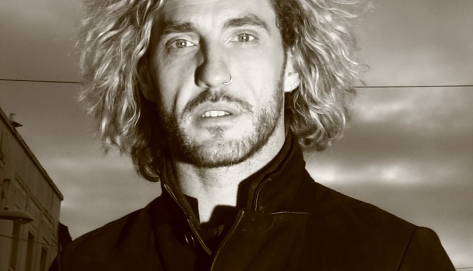 SEANN WALSH : Back from the bed