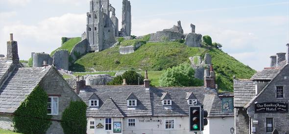 Discover Dorset Tours Corfe Village Bankes Arms Castle