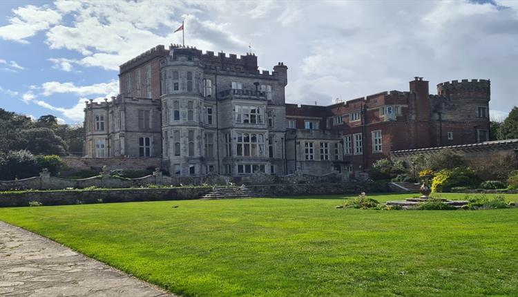 Historical guided walk with cream tea in Brownsea Castle