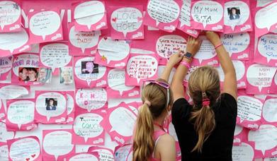 Pretty Muddy and Race for Life participants