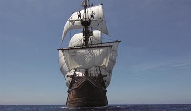 Photograph of the Nao Victoria sailing on open water