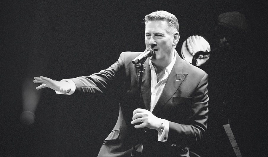 Tony Hadley singing.