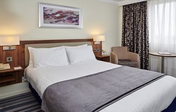 Photograph showing one of the bedrooms at the Holiday Inn Portsmouth
