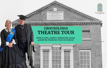 Groundlings theatre actors in period dress