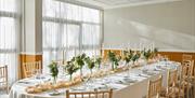 A dining space at Portsmouth Marriott