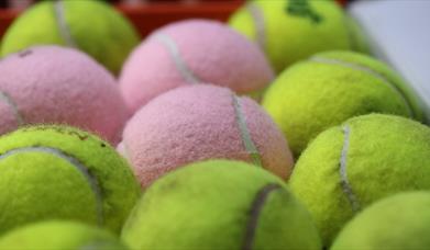 Tennis balls