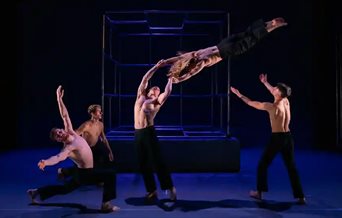 Press photograph for Motionhouse: Nobody, showing performers dancing