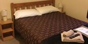 Comfortable bed at Waverley Park Lodge Guest House