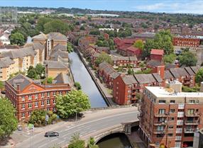 Aerial shot of East Reading & Thames Valley Park