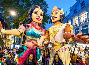 Diwali 17 foot puppets in crowd