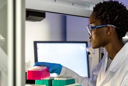 Research lady testing in a laboratory