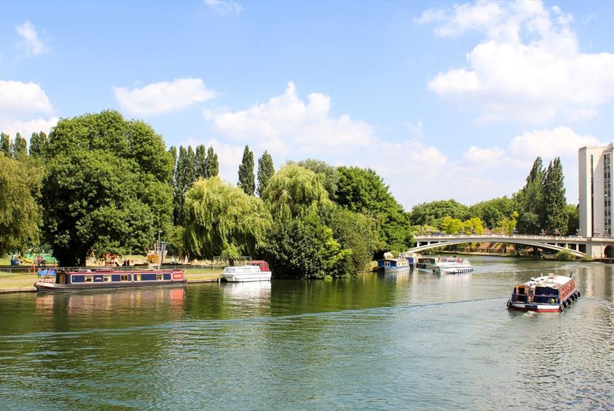 Barge along the River Thames