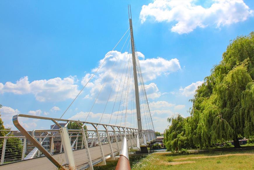 Caversham Bridge and park