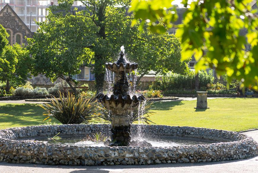 Fountain in gardens