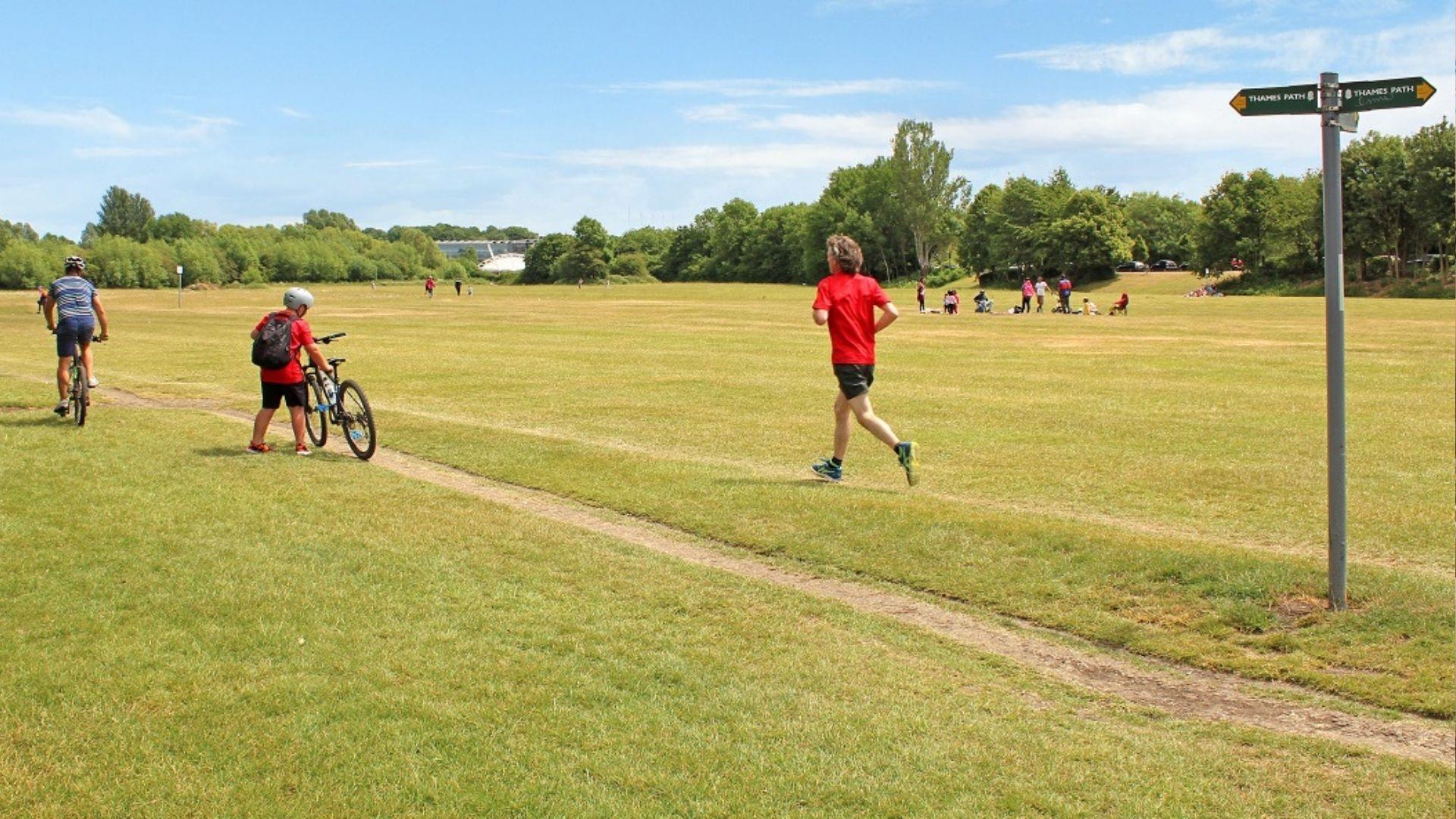 runners and cyclists