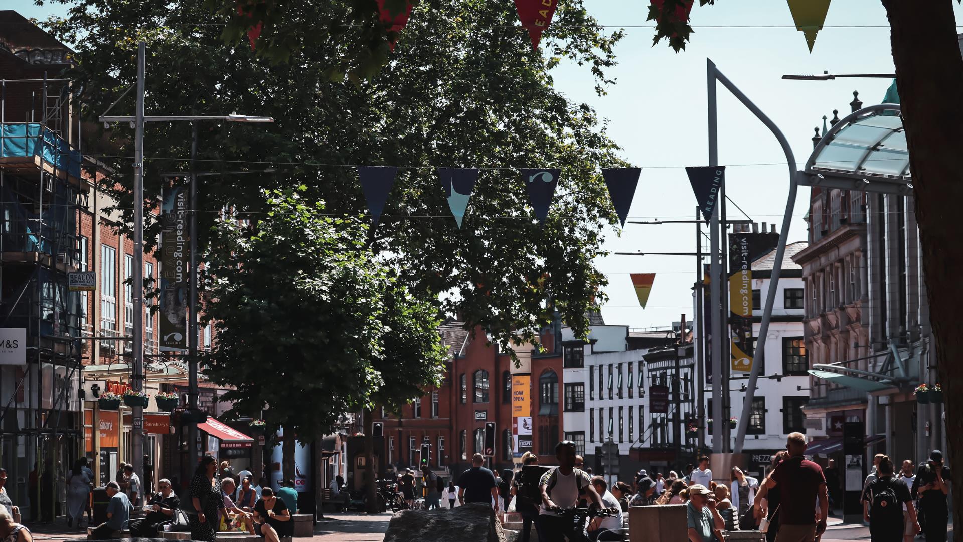 Reading highstreet with people shopping