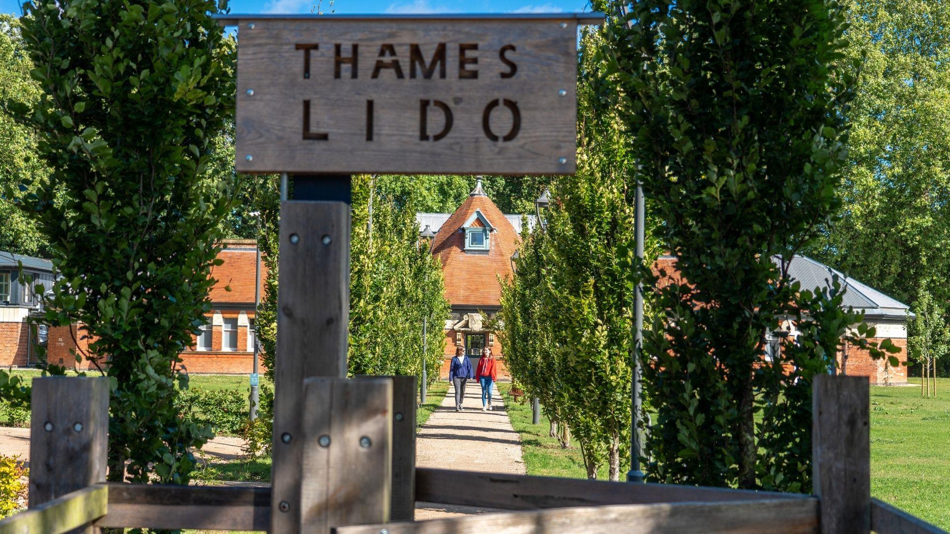 Thames Lido Sign