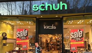 Schuh shop front