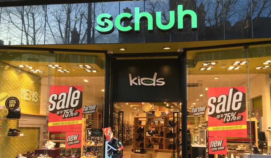 Schuh shop front