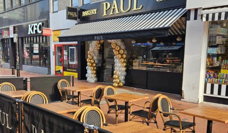 Paul Bakery, Reading