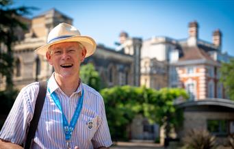 Blue Bade Guide Graham Horn in Forbury Gardens, Reading